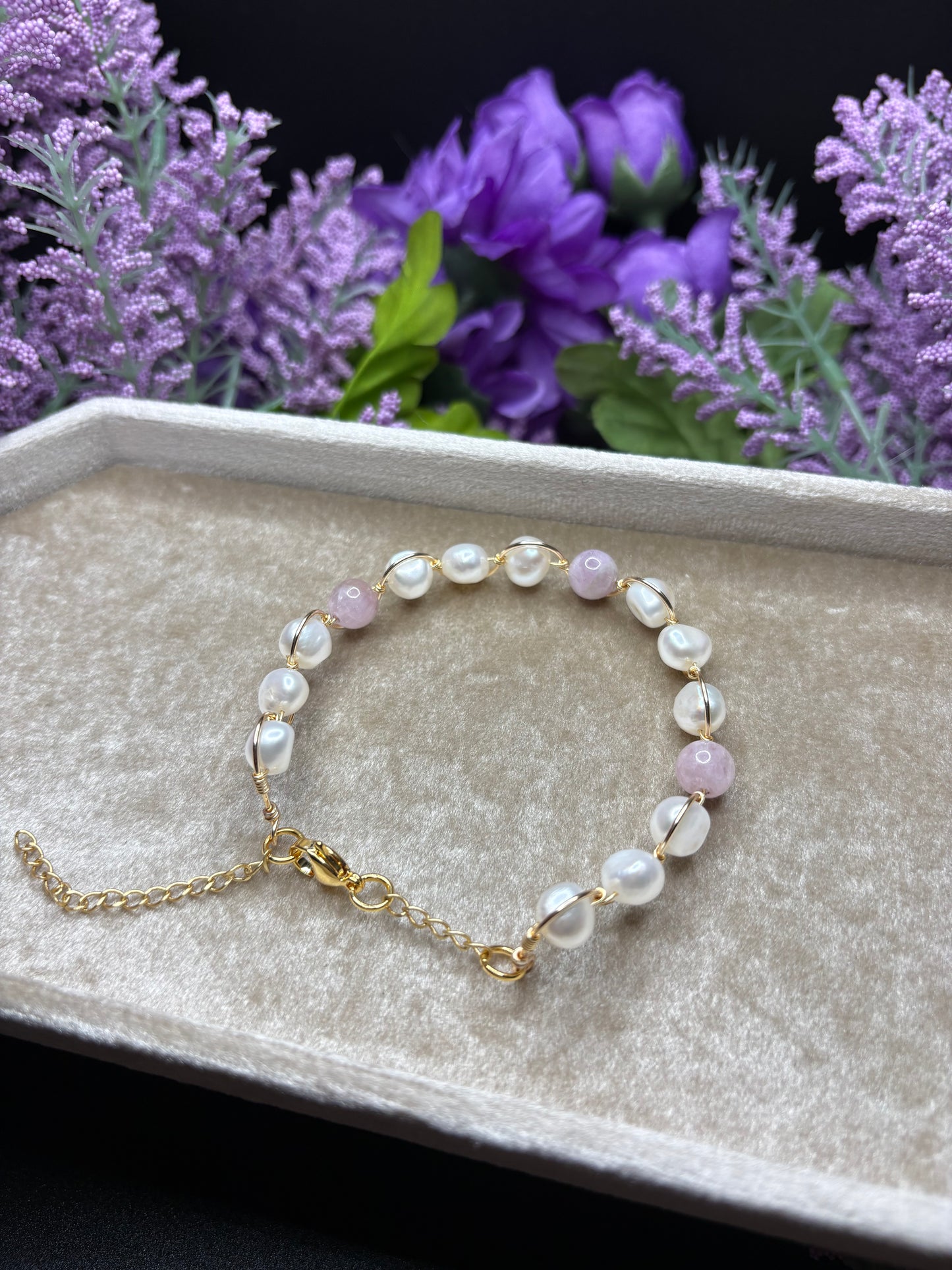 Kunzite and Freshwater Pearl Wave Bracelet