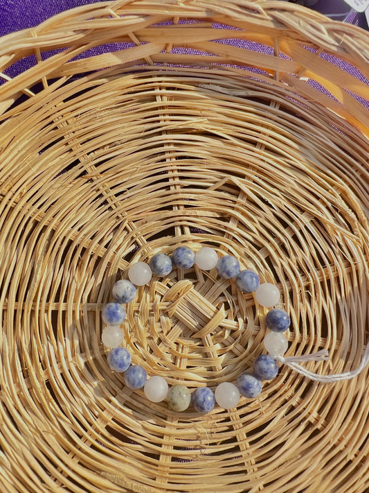Sodalite & White Jade bracelet