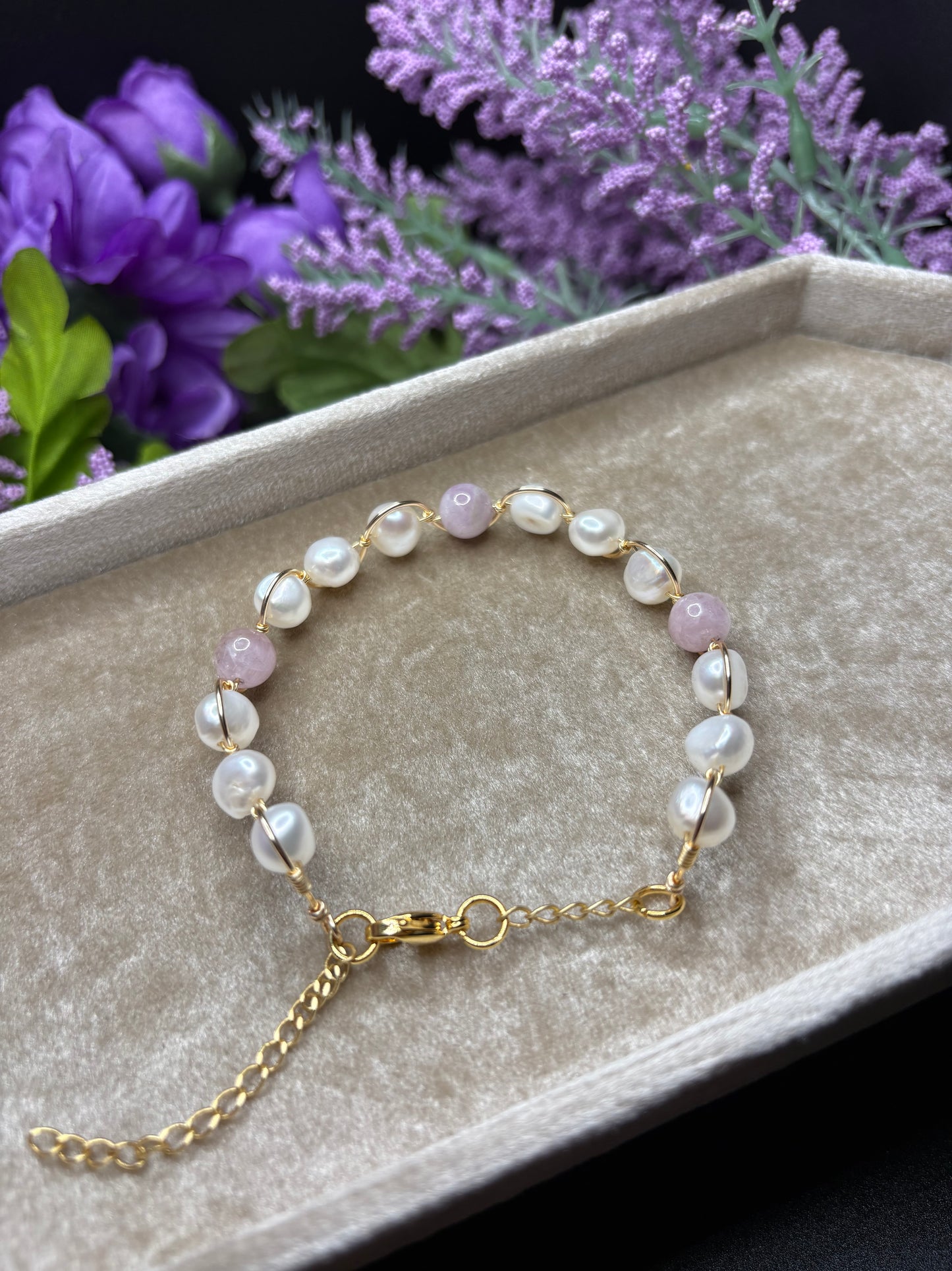 Kunzite and Freshwater Pearl Wave Bracelet