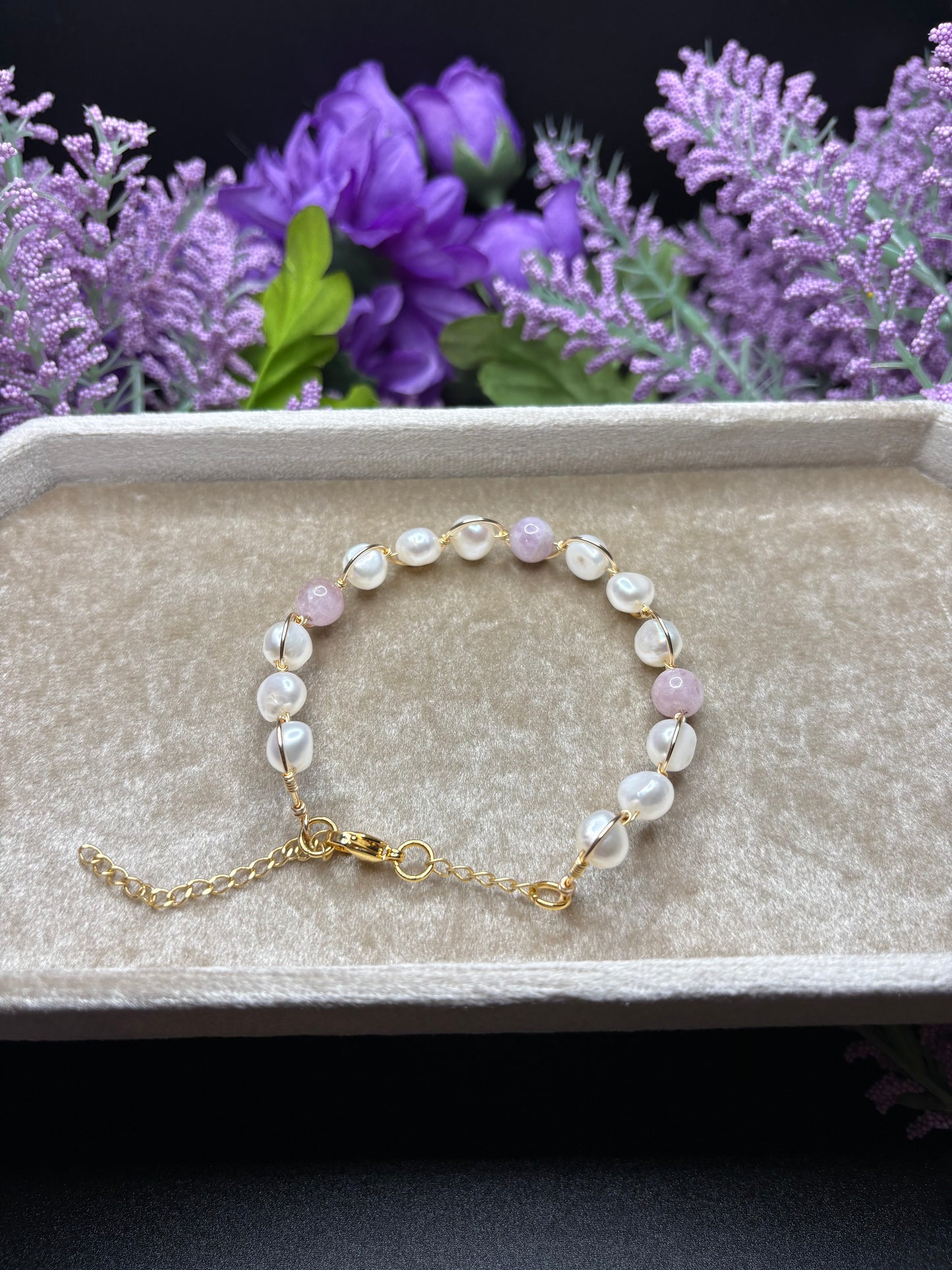 Kunzite and Freshwater Pearl Wave Bracelet