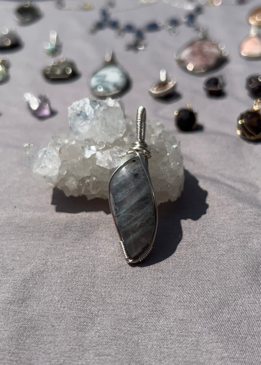 Labradorite Pendant